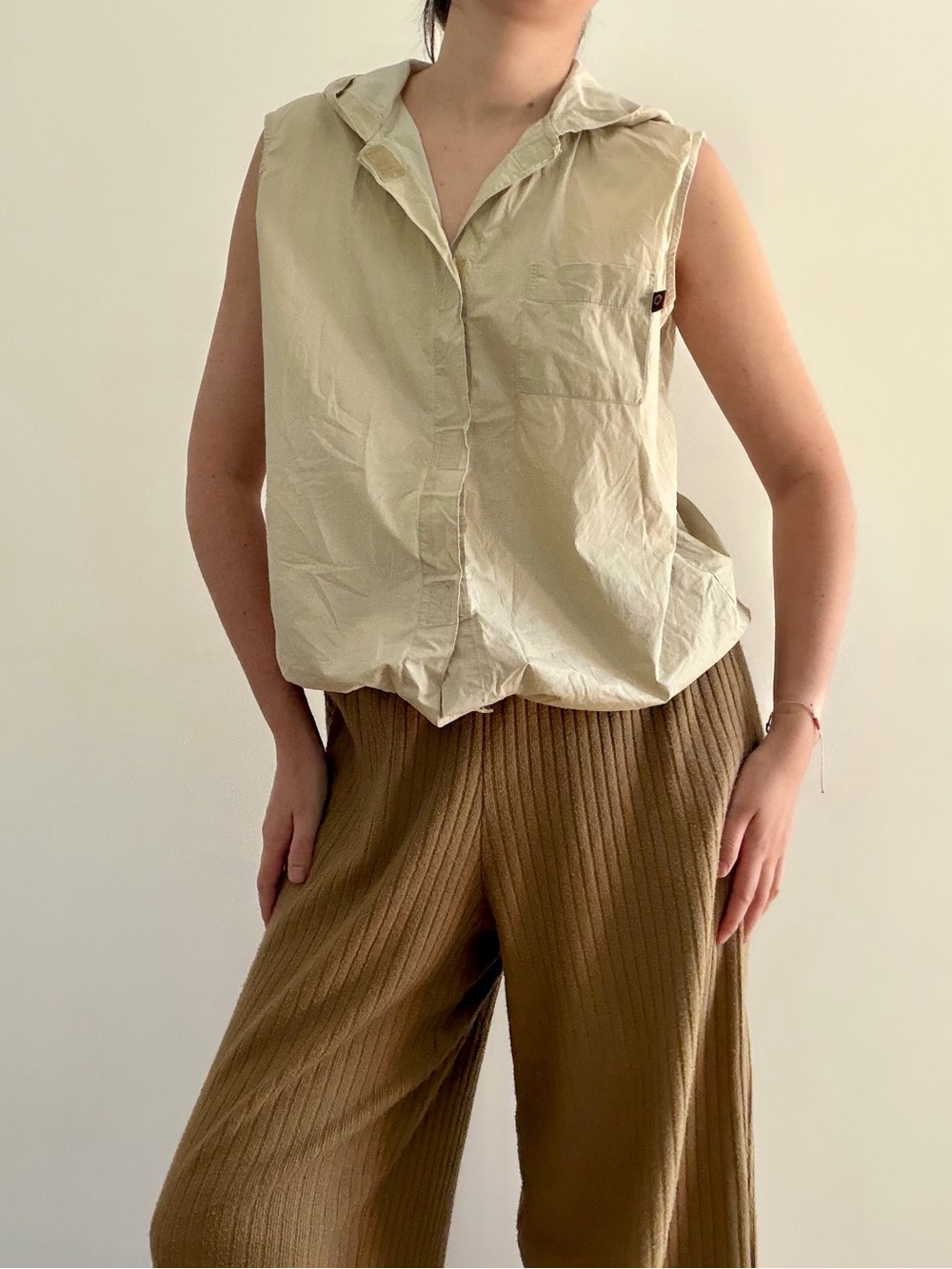 Vintage Historia Sleeveless Hooded Utility Vest  Light Beige — Small